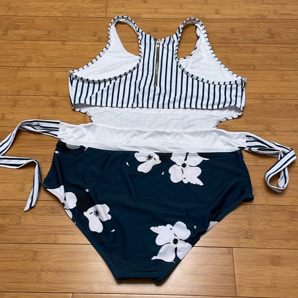 Stripped Floral One Piece Swimsuit Size XXL White Green Zip Tie Back - Picture 15 of 15
